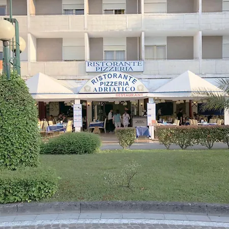 ホテル Adriatico
