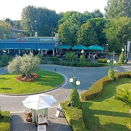 Adriatico فندق